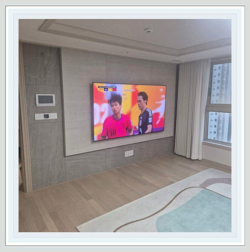벽걸이TV 설치 참고 사진: 브라켓·벽면 조건을 눈으로 확인하는 과정에 대해 점검할 시공 장면 (실제 해당 지역 후기 아님)